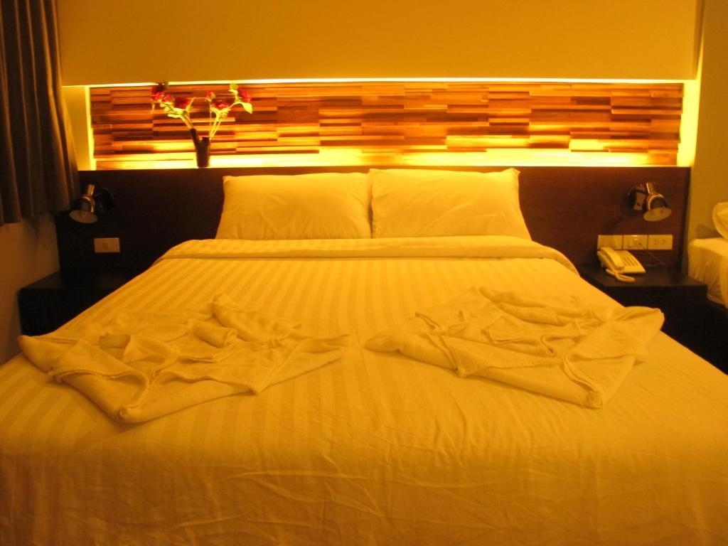 At One Inn Hualampong Bangkok Zewnętrze zdjęcie